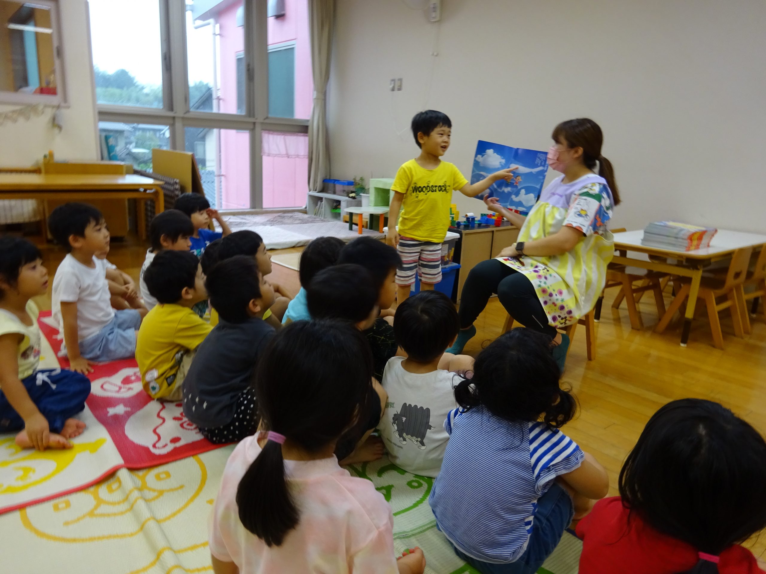 ほしぐみ(4歳児)月刊絵本で季節を感じよう!